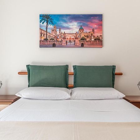 I Mori-Holiday Apartment Palerme Extérieur photo