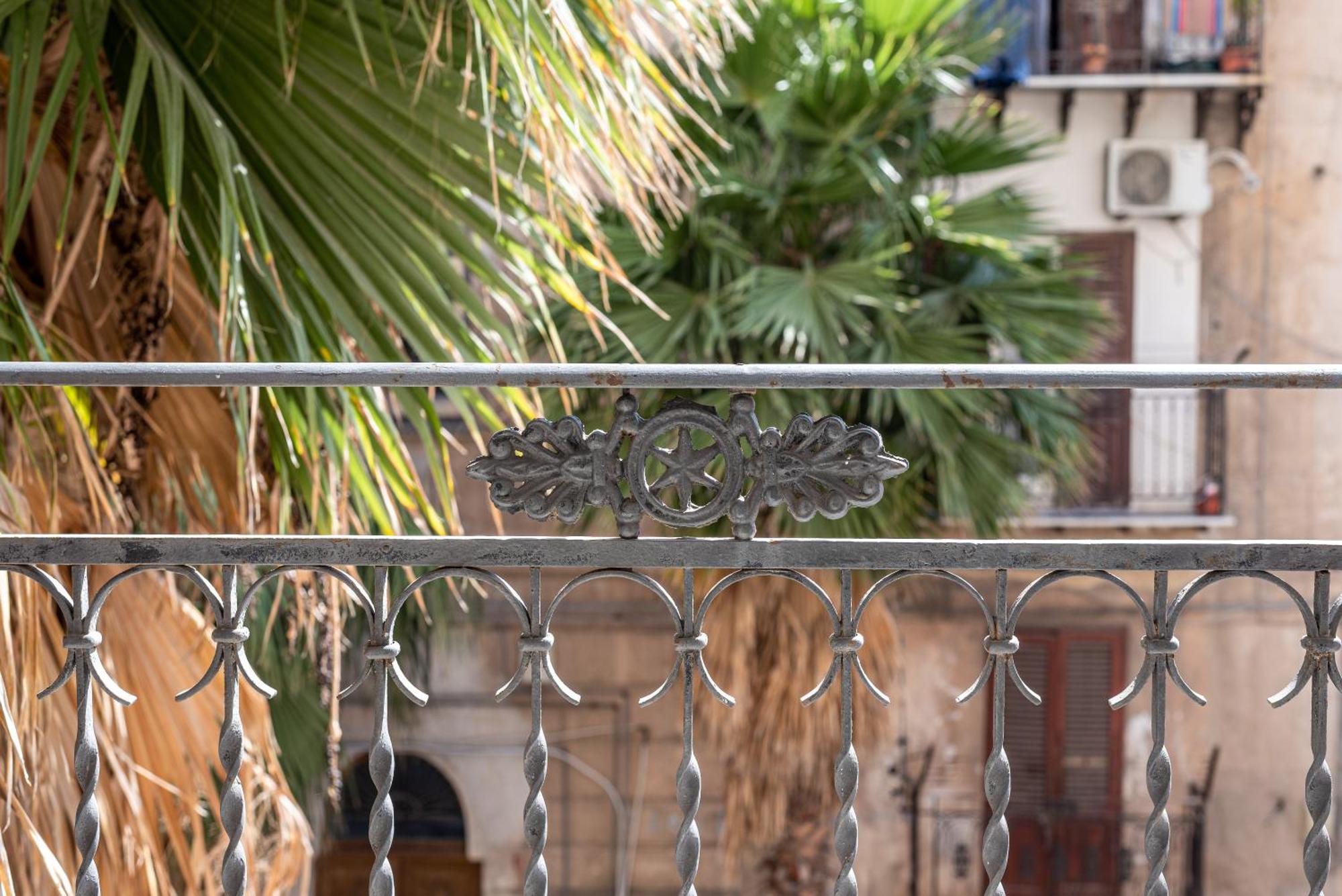 I Mori-Holiday Apartment Palerme Extérieur photo